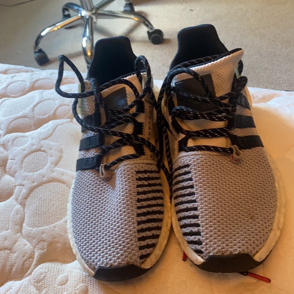 Size 8 1/2 eq sport nmds. Most comfortable shoes of all time also look sick. - Picture 2 of 3